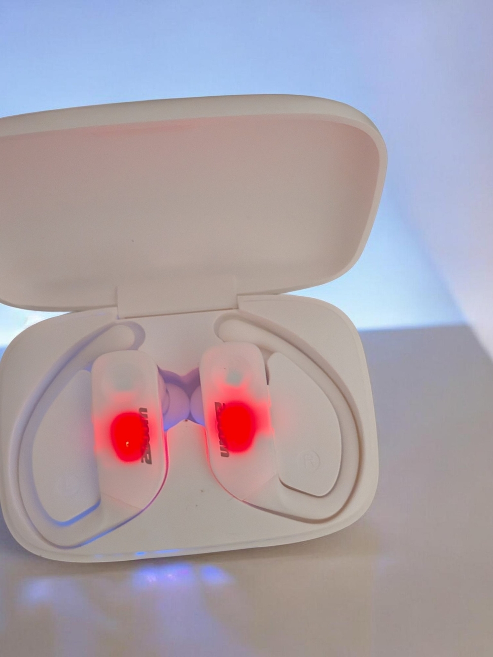 White On-Ear Sports Headphones with Charging Case - White